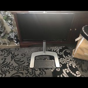 LG monitor/tv with Bluetooth keyboards /HDMI/Shoes